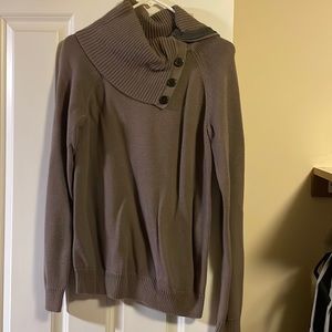 Gap sweater, size large but more like a medium